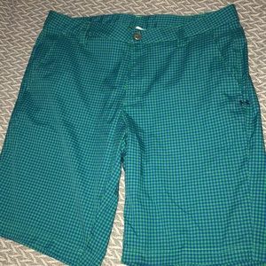 UNDER ARMOUR SHORTS